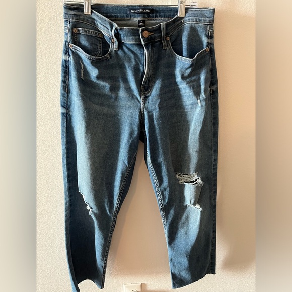 ✅ NWOT - Calvin Klein Jeans - Distressed High-Rise Straight Leg Jeans - Size 30 - Picture 4 of 12